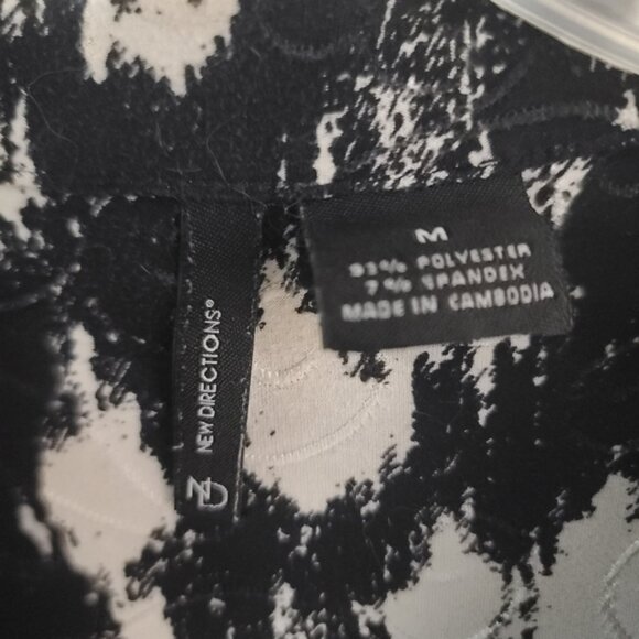 Wonderly Stylish Black and White Houndstooth Women's Top - Picture 7 of 16